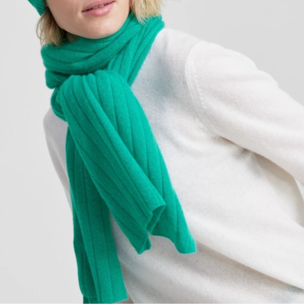 Charter Club Luxury Cashmere Scarf in Peacock Green Turquoise